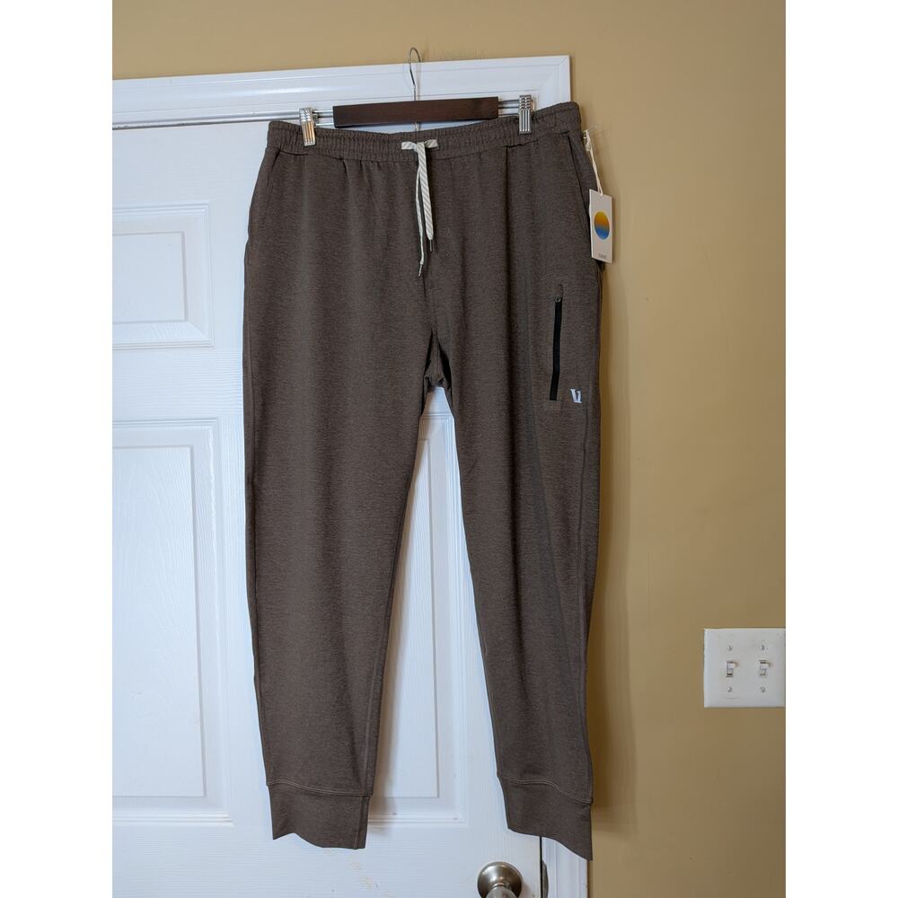 Vuori Men’s Sunday Performance Joggers Size XL NWT Activewear Minimalist Gym